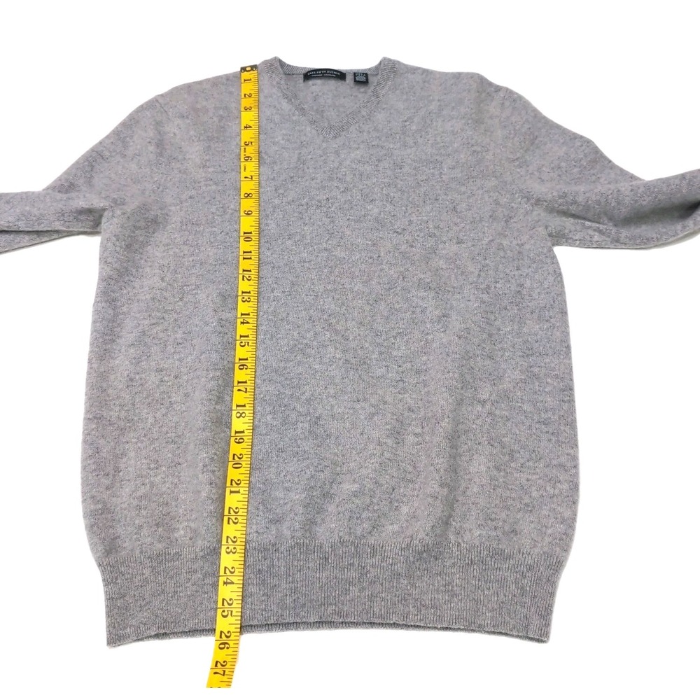 Saks Fifth Avenue Cashmere‎ V-Neck Sweater Gray Size L Women's/Unisex Runs Small - Picture 14 of 15
